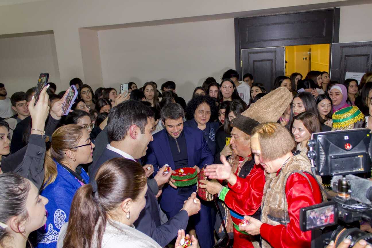 Daha bir universitetdə “Novruz Fest” keçirildi